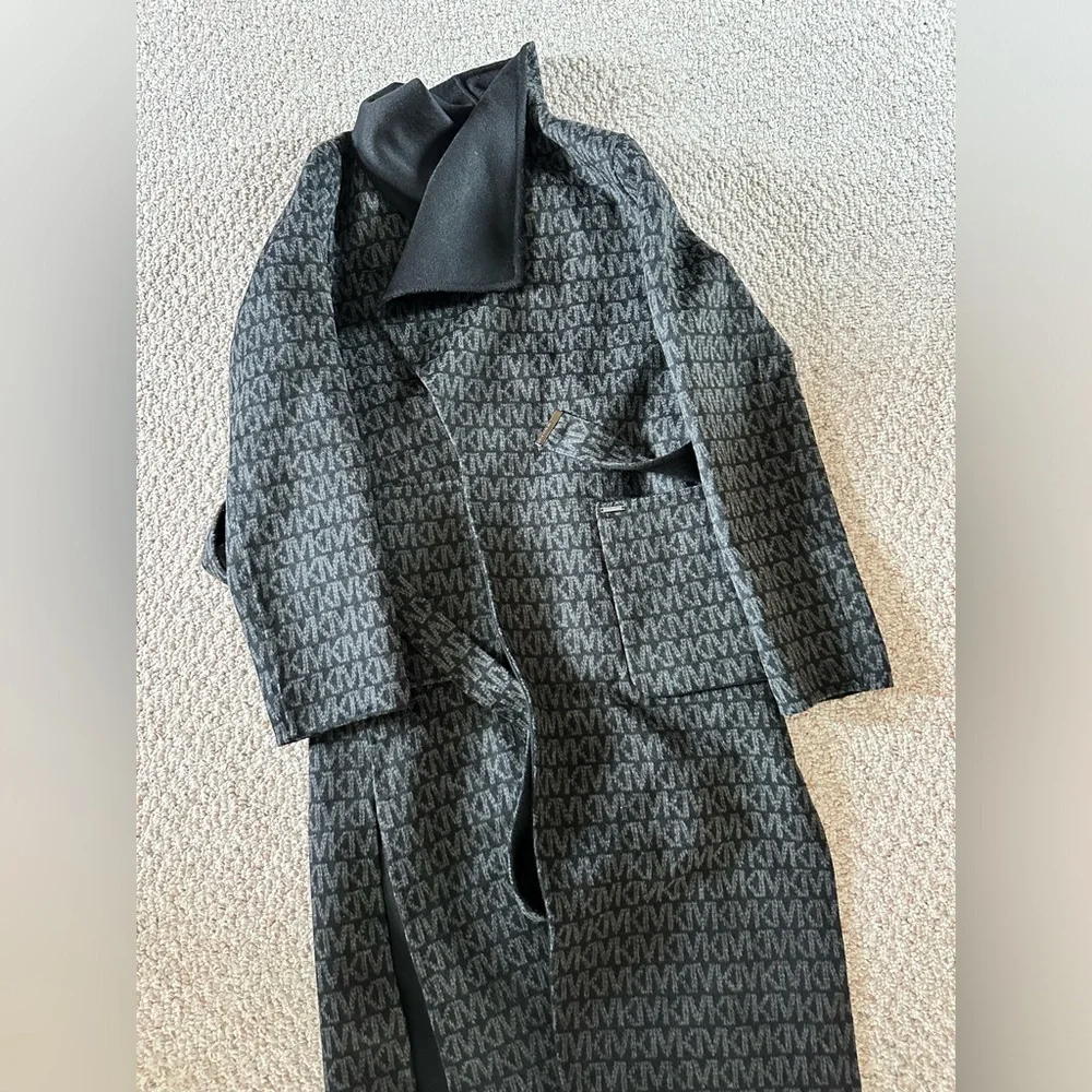 Brand new never worn Michael kors wrap/jacket - Picture 1 of 3